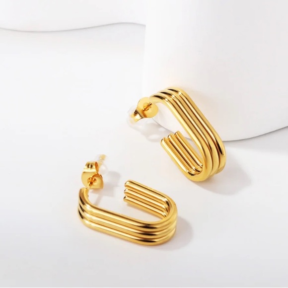 BOGO! Hoop Triple bar earrings Deco - in Gold Color- Boutique NEW - Picture 4 of 6